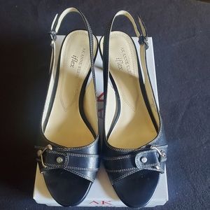 Anne Klein Makeilam Women's Shoes - Sz 8M - Black Leather